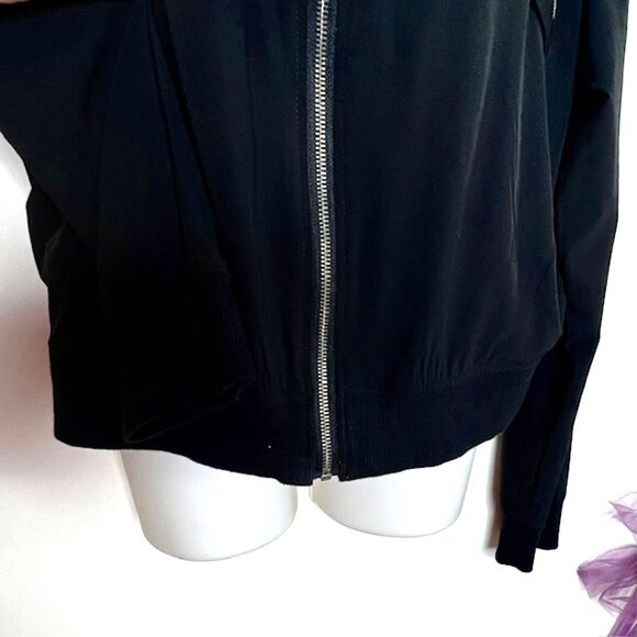 FABLETICS ZINNIA END GAME BLACK CROPPED BOMBER JACKET SIZE XL - Picture 5 of 10